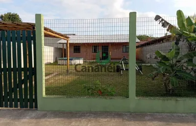 Casa para venda com 2 dormitórios no balneário terra nova - cananéia/sp
