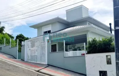 Casa com 3 dormitórios, 350m², pedra branca, palhoça, sc