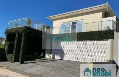 Casa com 3 dormitórios 1 suíte 3 vagas 242m² pedra branca, palhoça, sc