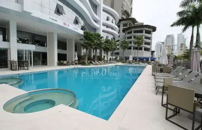 Exclusivo frente mar na barra sul. 4 suites frente mar locaçao anual valor r$39.
