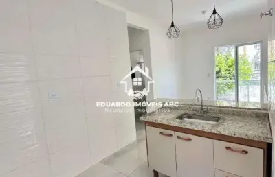 Ref 10484- 2 dormitórios. 1 vaga. ótima localização- praia grande