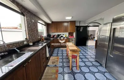 Casa (casa padrão) para venda, 3 dorm(s), 3 suite(s), 5 vaga(s), 322 m²