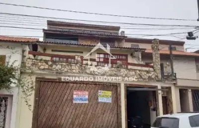 3 suítes. 3 vagas na garagem. sala com pé direito duplo. hidromassagem. centro - sbc.