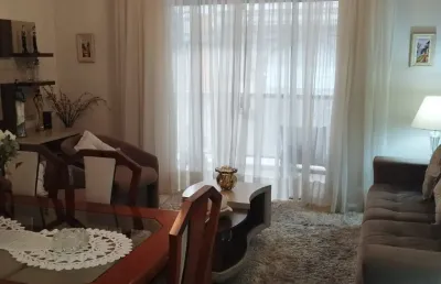 Ampla casa com 4 salas comerciais alugadas 10.000,00