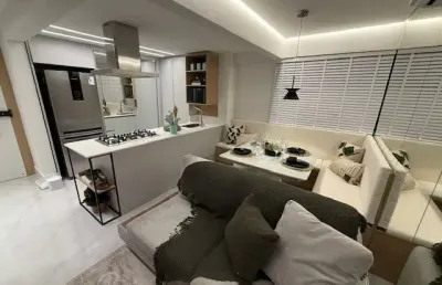 Mobiliado, decorado e equipado frente ao mar em balneário camboriú