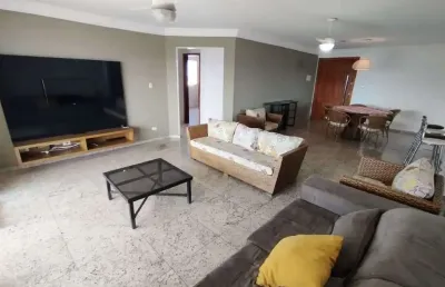 Apartamento mobiliado, com 04 dormitórios, sendo 3 suítes, e mais dependencia de serviço, sala ampla, varanda gourmet já envidraçada, com churrasqueir