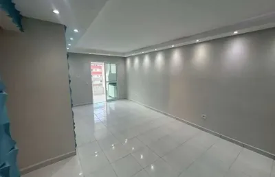 Apartamento de frente para rua, com 2 dormitórios, sendo 1 suíte, banheiro social, lavabo, sala 2 ambientes, sacada gourmet, cozinha com armários, áre