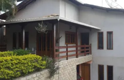 Casa para vender com 05 quartos no bairro jardim riacho das pedras em contagem