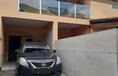 Casa para vender com 4 quartos 2 suítes no bairro parque maracanã em contagem