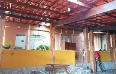 Casa para vender com 04 quartos no bairro retiro em esmeraldas