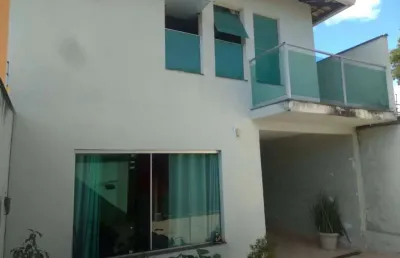 Casa para vender com 04 quartos no bairro três barras em contagem