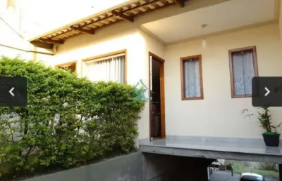 Casa para vender com 03 quartos 01 suítes no bairro chácara contagem em contagem