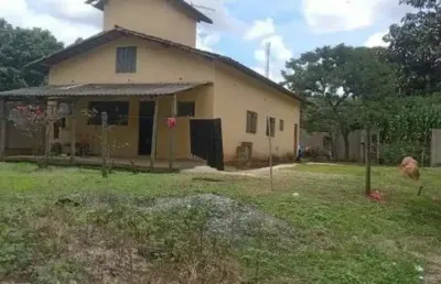 Casa para vender com 03 quartos 03 suítes no bairro goiabeiras em esmeraldas