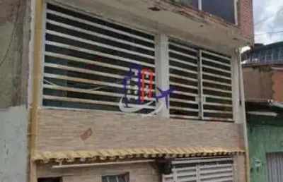 Casa para vender com 02 quartos no bairro eldorado em contagem