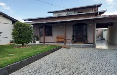Casa com 3 quartos à venda na rua attilio vinotti, 362, boehmerwald, joinville, 189 m2 por r$ 750.000