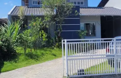 Casa com 5 quartos à venda na rua cidade de hiroshima, 523, santa catarina, joinville, 272 m2 por r$ 999.000