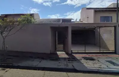 Casa a venda no califórnia. térrea. 3 quartos (1 suíte) + edicula,