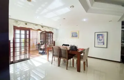 Casa com 3 quartos à venda na rua doutor jorge fayet, 330, chácara das pedras, porto alegre por r$ 1.290.000