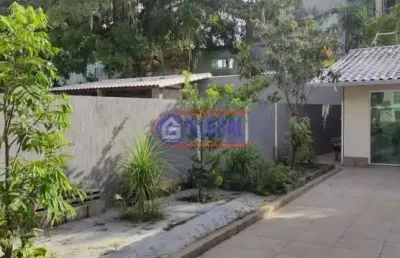 Casa em condomínio fechado com 2 quartos à venda na rodovia ernani do amaral peixoto, inoã, maricá por r$ 725.000