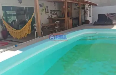 Casa em condomínio fechado com 3 quartos à venda na rua raul alfredo de andrade, caxito, maricá, 170 m2 por r$ 460.000