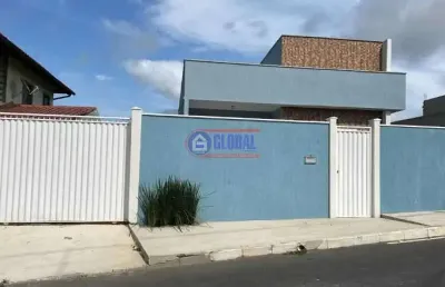 Casa com 2 quartos à venda na rua ilda gomes de andrade, jacaroá, maricá, 88 m2 por r$ 370.000