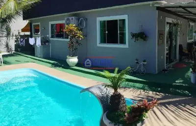 Casa com 2 quartos à venda na rua dez de dezembro, jacaroá, maricá, 134 m2 por r$ 420.000