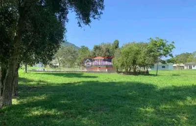 Terreno em condomínio fechado à venda na rua das garças, ubatiba, maricá, 608 m2 por r$ 110.000