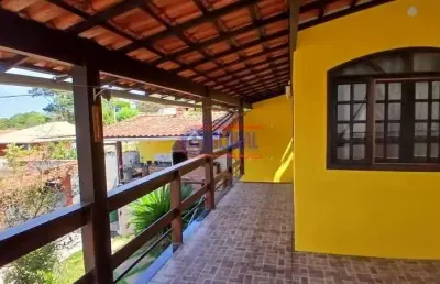 Casa em condomínio fechado com 2 quartos à venda na rua vinte, itapeba, maricá, 272 m2 por r$ 790.000