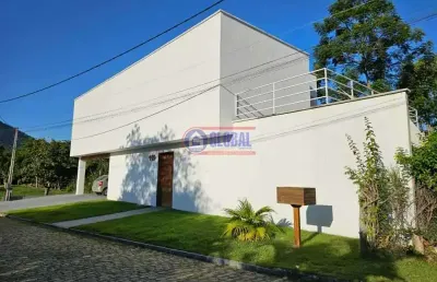 Casa em condomínio fechado com 4 quartos à venda na rua do joão-de-barro, pilar, maricá, 450 m2 por r$ 950.000
