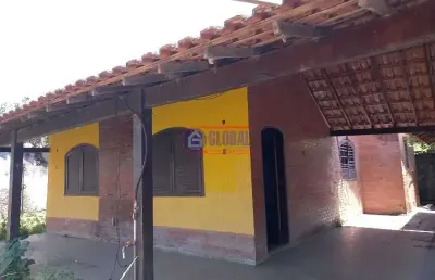 Casa com 2 quartos à venda na avenida guarujá, são josé do imbassaí, maricá, 143 m2 por r$ 290.000
