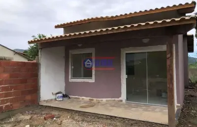 Casa com 2 quartos à venda na rua tapajós, inoã, maricá, 76 m2 por r$ 350.000