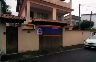Casa com 4 quartos à venda na rua josé custódio soares, centro, maricá, 250 m2 por r$ 850.000