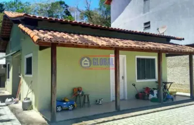 Casa em condomínio fechado com 3 quartos à venda na avenida roberto da silveira, flamengo, maricá, 92 m2 por r$ 440.000