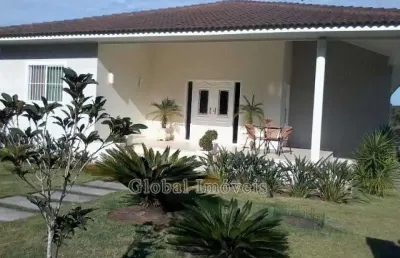 Casa em condomínio fechado com 3 quartos à venda na alameda dos jacarandás, ubatiba, maricá, 280 m2 por r$ 1.300.000