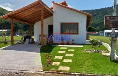 Casa em condomínio fechado com 3 quartos à venda na rua joão da cunha abreu, são josé do imbassaí, maricá, 100 m2 por r$ 485.000