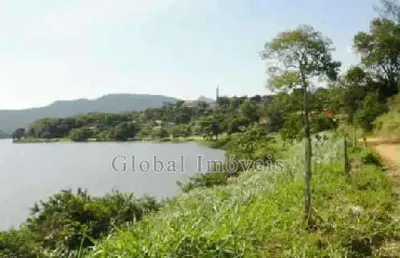 Terreno à venda na rua cento e dezoito, jardim interlagos (ponta negra), maricá, 6823 m2 por r$ 648.000