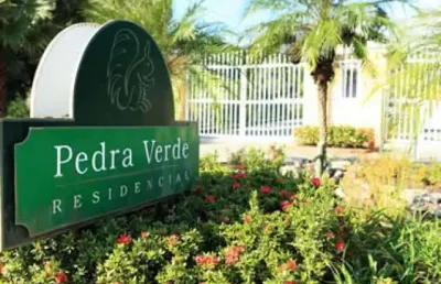 Terreno em condomínio fechado à venda na alameda dos castanheiros, ubatiba, maricá, 900 m2 por r$ 195.000