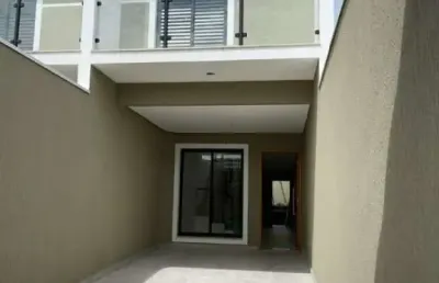 Belíssimo sobrado ótimo acabamento com 3 dormitórios, 2 vagas de garagem