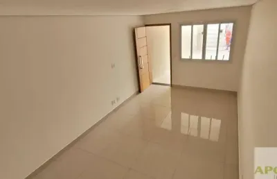 Sobrado geminado novo à venda na região do campo grande