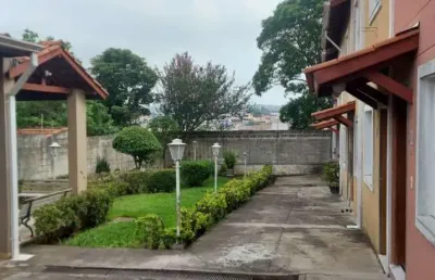 Capão redondo sobrado a 1,2 km da estação do metrô. aceita financiamento