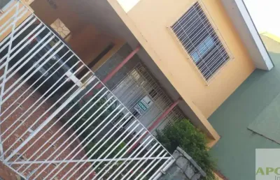 Campo grande, sobrado 3 dormitórios, 2 banheiros, 2 vagas