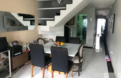 Sobrado 3 dormitórios (2 suites) na vila campo grande.