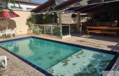 Casa com piscina próximo metrô capão redondo. aceita permuta apto no brnk