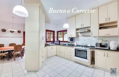 Linda casa em condomínio no urbanova são josé dos campos-sp.