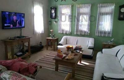 Casa de condomínio para venda possui 518 metros quadrados com 3 quartos