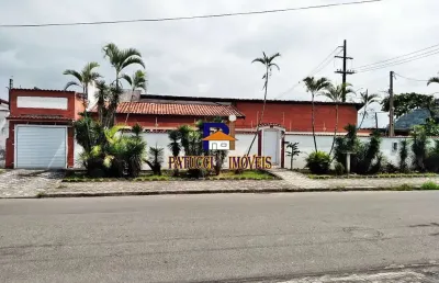 Casa excelente c/ 4 dormitórios e piscina (aceita permuta e automóvel).