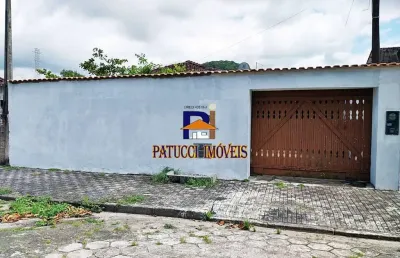 Casa espaçosa mobiliada em ótima localização próximo ao mar