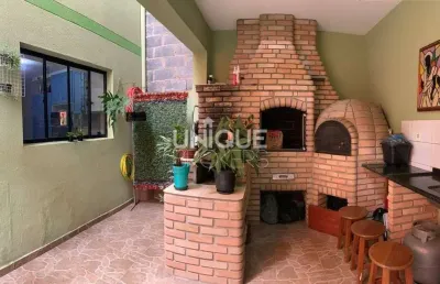 Casa com 4 dormitórios à venda, 204 m² no eloy chaves - jundiaí/sp