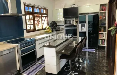 Casa com 3 quartos à venda na 13240-000, 151, Centro, Jarinu