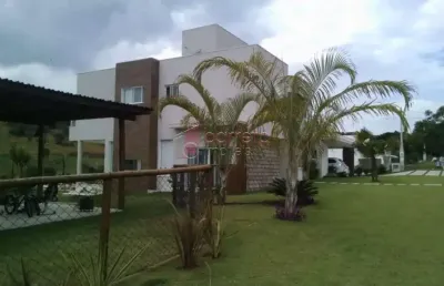 Casa de 1.577m² de terreno no condomínio parque dos resedás, bairro parque dos cafezais, itupeva - sp